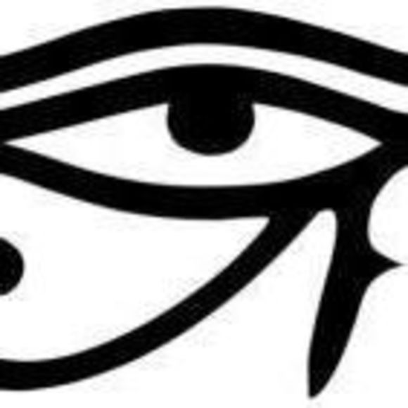 Meet your Posher, Leona - Picture 1 of 2